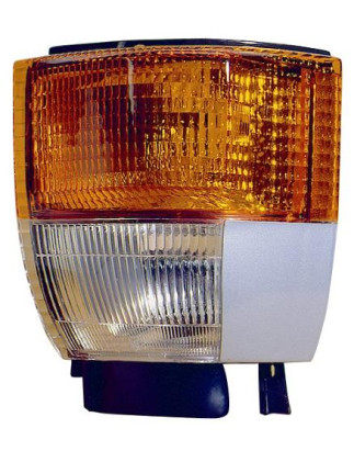 FANALE ANTERIORE SINISTRO SENZA PORTALAMPADA BIANCOARANCIO NISSAN CABSTAR TLVL 20002007