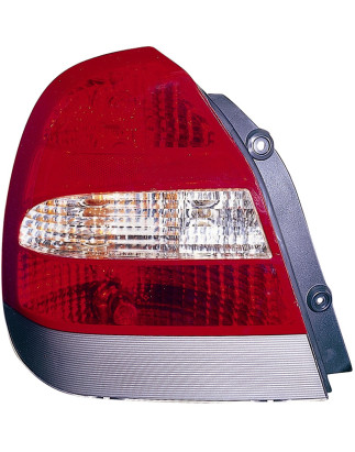 FANALE POSTERIORE DESTRO SENZA PORTALAMPADA DAEWOO NUBIRA J100 20002003