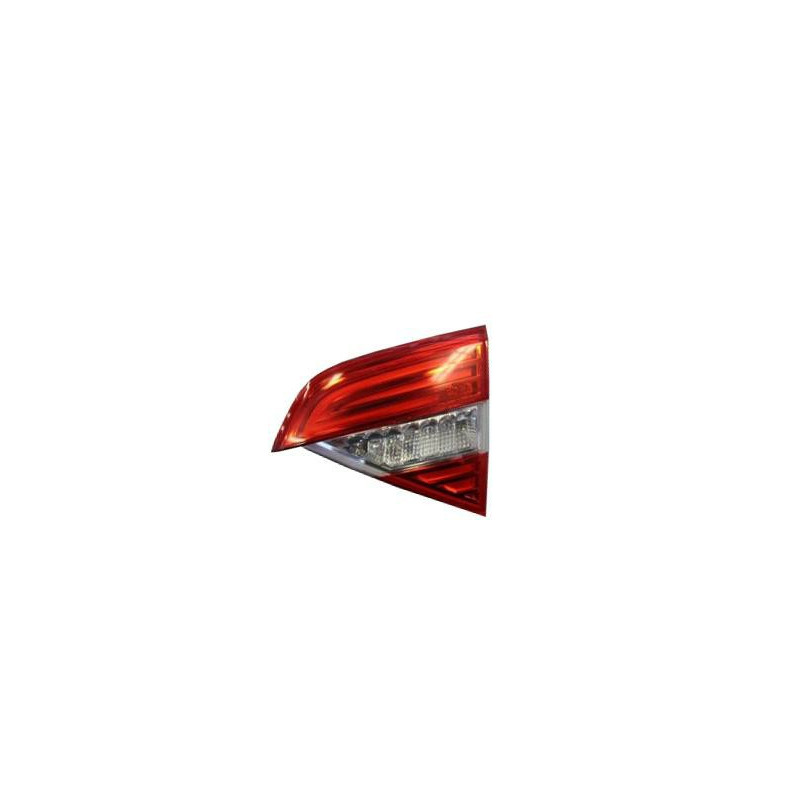 FANALE POSTERIORE DESTRO CON PORTALAMPADA INTERNO SKODA SUPERB 3T43T5 20132015
