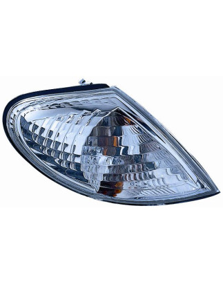 FANALE ANTERIORE SINISTRO CON PORTALAMPADA NISSAN ALMERA HB N16 20002006 VERS 200  NISSAN ALMERA LB N16 20002006 VERS 200  NISS