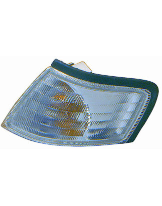 FANALE ANTERIORE DESTRO SENZA PORTALAMPADA BIANCO NISSAN PRIMERA P11 19961999