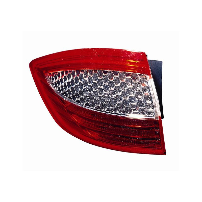 FANALE POSTERIORE DESTRO SENZA PORTALAMPADA FORD MONDEO BA7 20072011