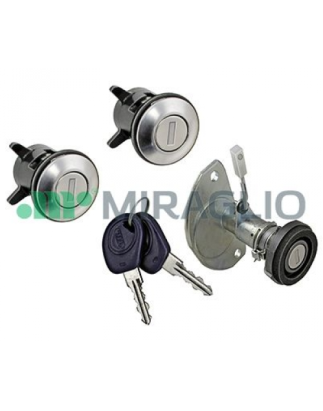 IMPARIGLIO 3 PEZZI ANTERIOREPOSTERIORE DESTROSINISTRO 2 BOCCOLE PORTE E 1 CHIUSURA POSTERIORECOFANO FIAT SEICENTO 187 20012006 