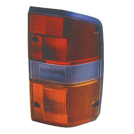 FANALE POSTERIORE SINISTRO CON PORTALAMPADA NISSAN PATROL GR Y60 19861998
