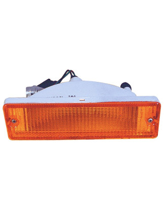 FANALE ANTERIORE DESTRO SENZA PORTALAMPADA ARANCIO NISSAN PU 2WD-4WD D21 19921997