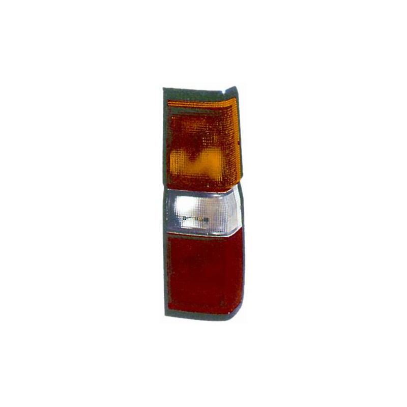 FANALE POSTERIORE SINISTRO CON PORTALAMPADA NISSAN TERRANO  KING KAB 19861992