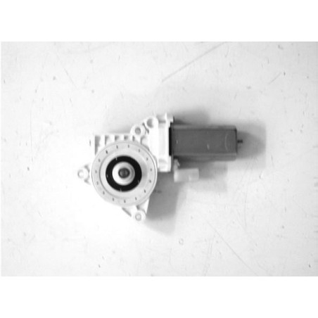 MOTORIDUTTORE ALZACRIST. ANT SX 2 3 BMW SERIES 1 3/5D (E81/E87) 2004 2011 OEM 67626927027