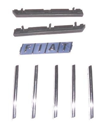 KIT GRIGLIE CROMATE 5 BARRETTE + SIGLA + 2 GUARNIZIONI FIAT UNO (146/158) 1989 1993 OEM 7596310