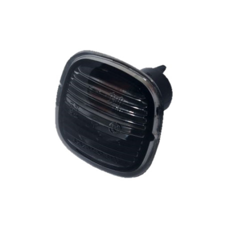 FANALE LATERALE DESTROSINISTRO SENZA PORTALAMPADA FUME AUDI A3 0196  0103, AUDI A4 0194  0100, SKODA FABIA 0199  0107, SKODA OC